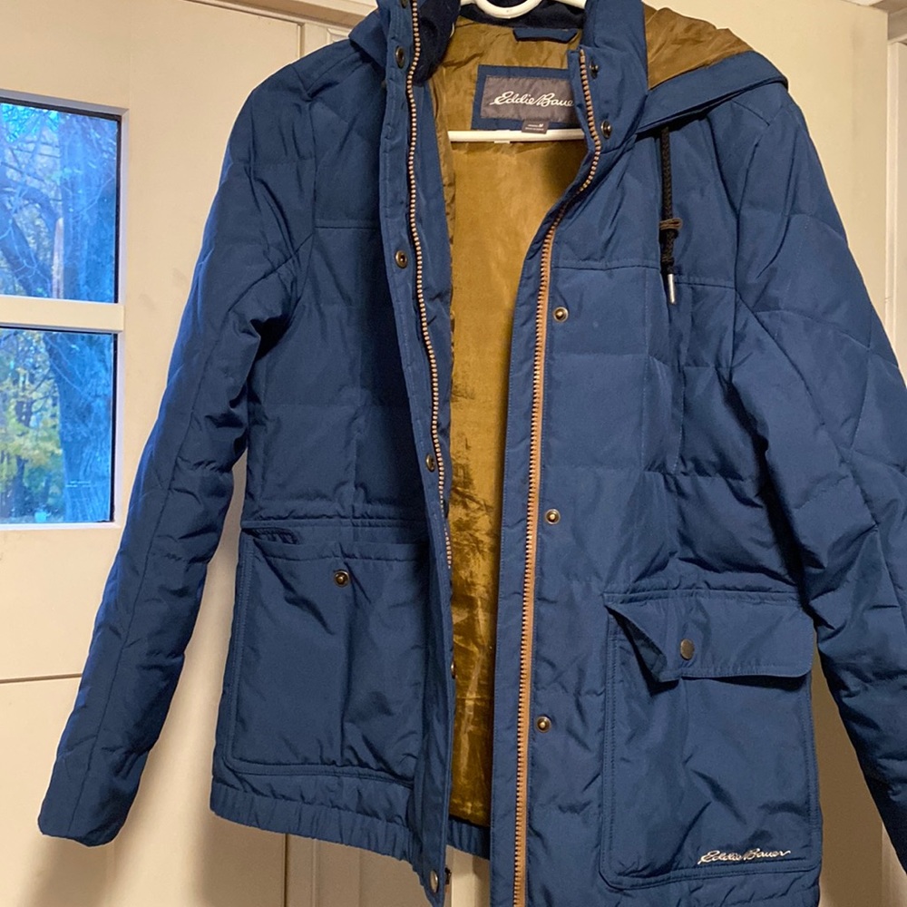 Hooded Eddie Bauer blue quilted jacket